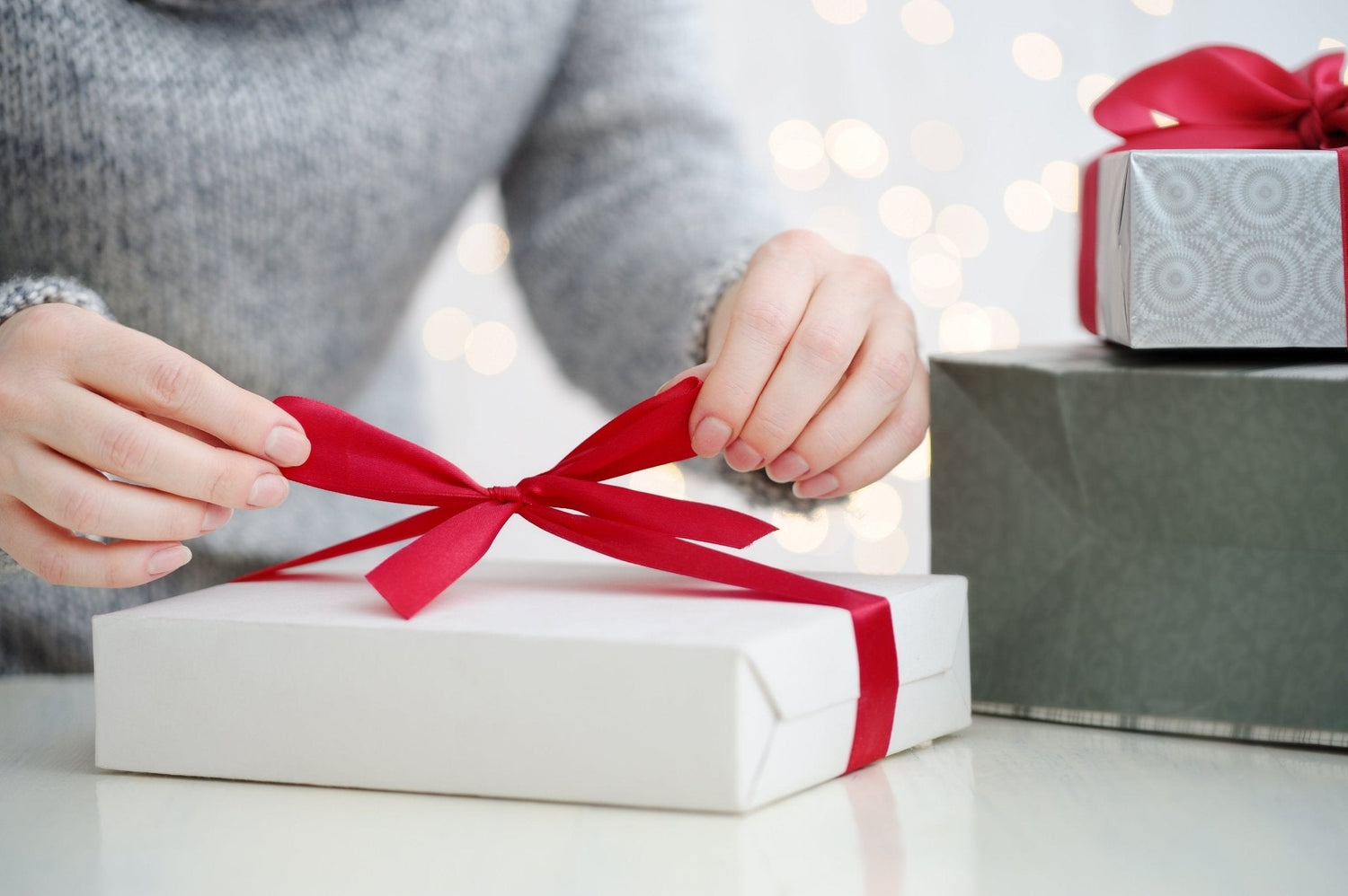 Gift Wrapping 101: How to Wrap Presents Like A Pro - PackQueen