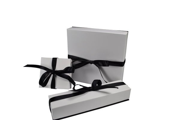 CUSTOM Rigid Black & White with Bow Square Jewellery Box (with removable black/white reversable velvet foam insert) - PackQueen