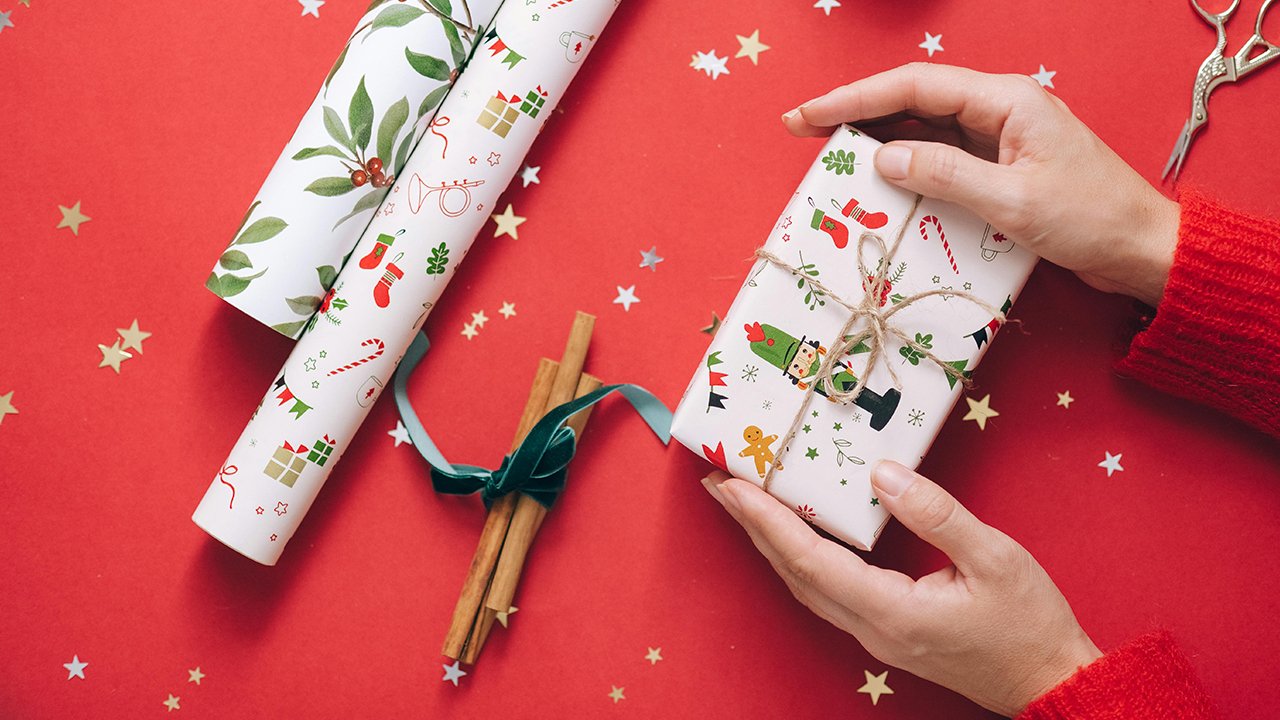 Christmas Gift Wrapping - PackQueen