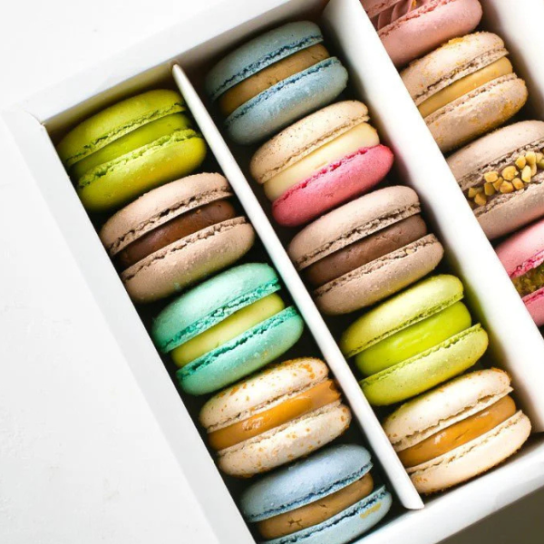 Custom macaroon &amp; cookie boxes