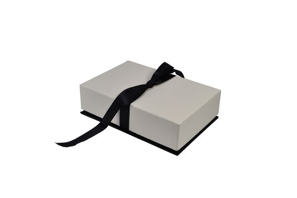 Rigid Cardboard Pendant Jewellery Box - Black & White with Bow - PackQueen